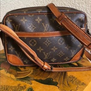 Authentic Vintage LV Trocadero 23 Crossbody Bag
